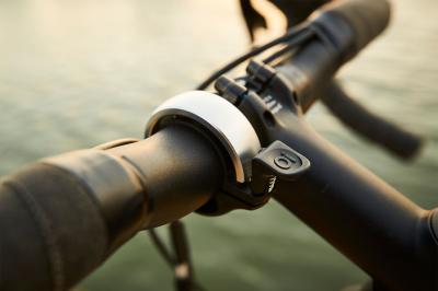 Knog Glocke Oi 31.8 mm silber  Produktbild 2